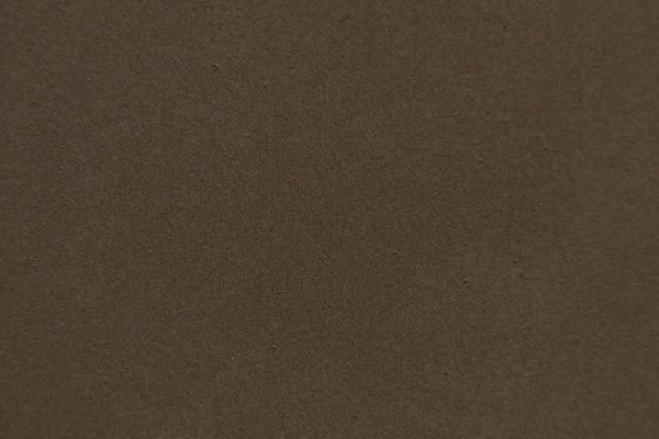923