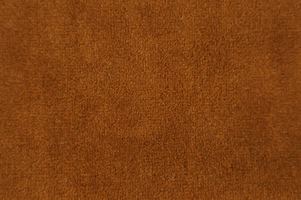 915