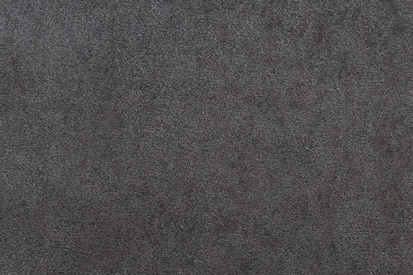 823