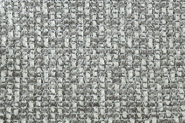 810