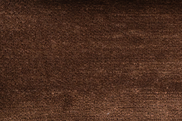 976